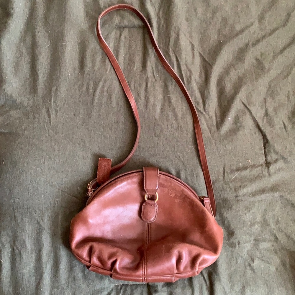 Vintage Coach Cognac Laurel Clamshell Purse